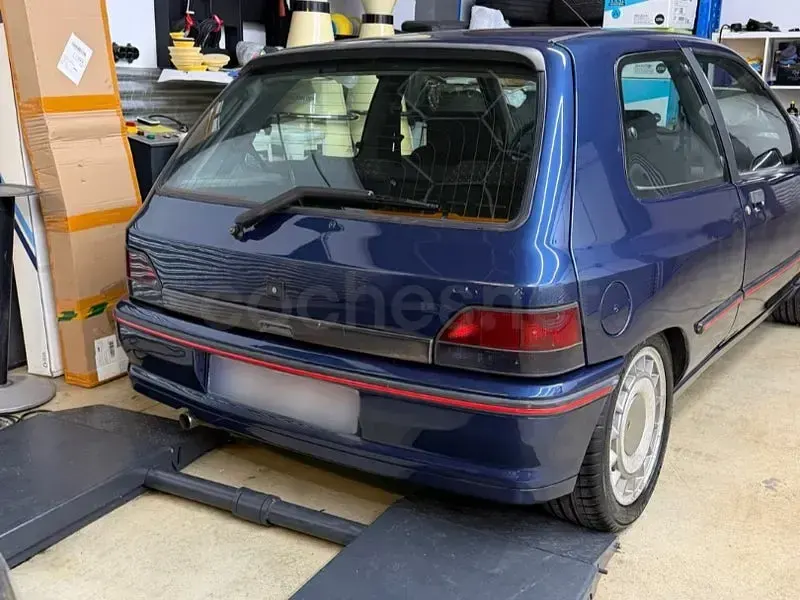 Usado Renault Clio 137 CV (100 kW) 1992 Azul Utilitario