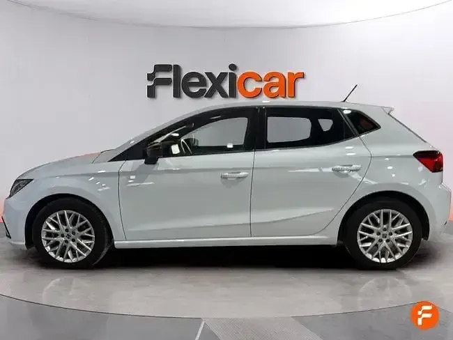 Usado Seat Ibiza Reference 95 CV (69 kW) 2024 Blanco Utilitario
