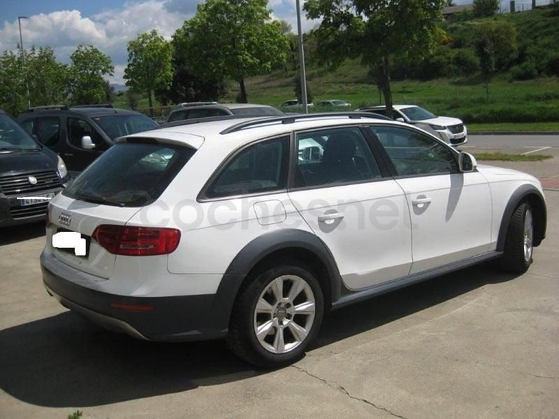 Usado Audi A4 Allroad 143 CV (105 kW) 2012 Blanco Familiar