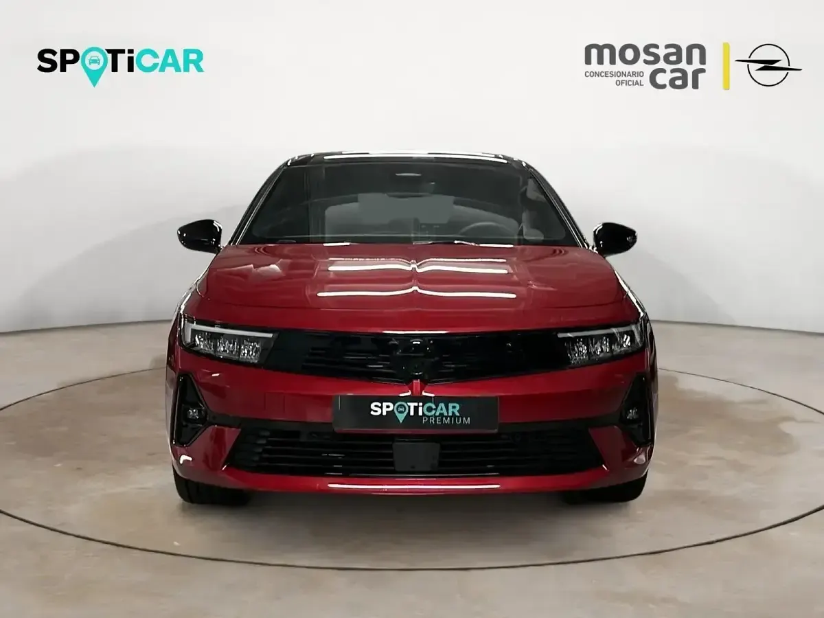 Usado Opel Astra S 136 CV (100 kW) 2024 Kardio red Berlina