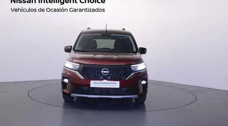 Usado Nissan Townstar N-Connecta 130 CV (95 kW) 2022 Rojo carmin metalizado Familiar