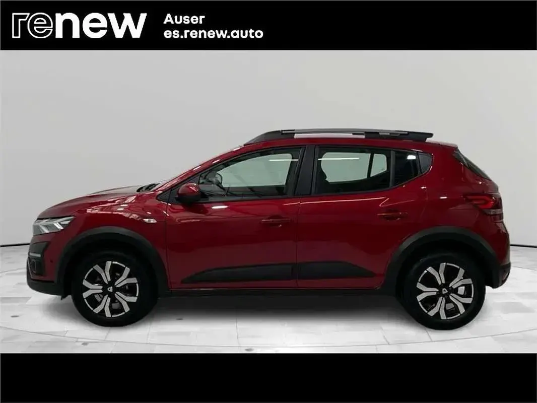 Usado Dacia Sandero Expression 101 CV (74 kW) 2023 Rojo Utilitario