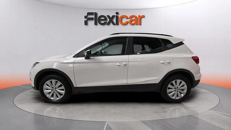 Usado Seat Arona Style 95 CV (69 kW) 2019 Blanco SUV