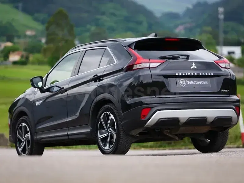 Usado Mitsubishi Eclipse Cross 188 CV (138 kW) 2023 Negro SUV