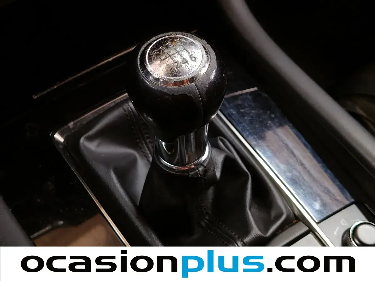 Usado Mazda 3 122 CV (89 kW) 2020 Negro Utilitario