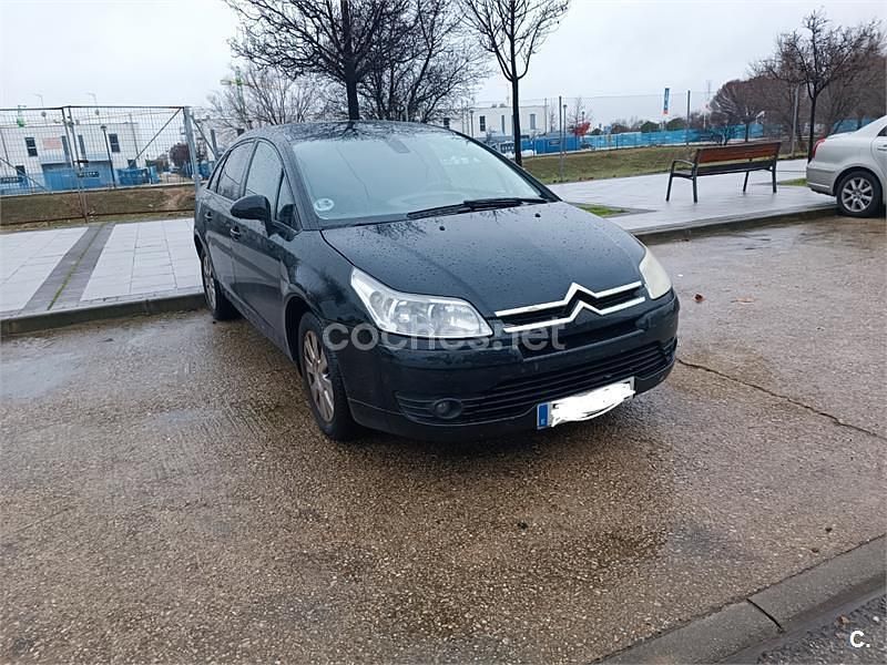 Usado Citroën C4 110 CV (80 kW) 2008 Negro Berlina