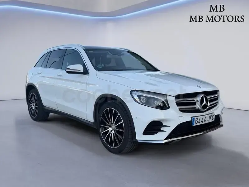 Usado Mercedes GLC220 AMG line 170 CV (125 kW) 2016 Blanco SUV