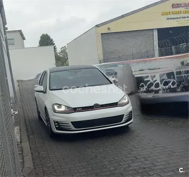 Usado VW Golf VII GTI 230 CV (169 kW) 2015 Blanco Berlina