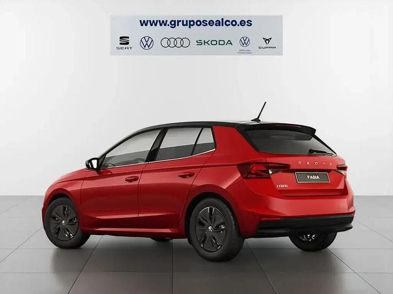Usado Skoda Fabia Style 110 HP (80 kW) 2022 Vermelho Citadino