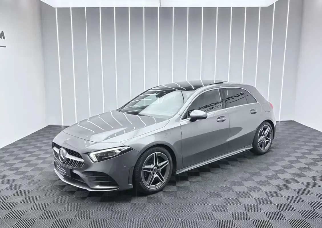Usado Mercedes A250 224 CV (164 kW) 2019 Gris Utilitario