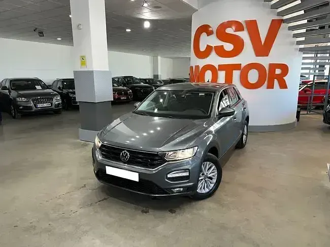 Usado VW T-Roc Edition 116 CV (85 kW) 2021 Gris SUV