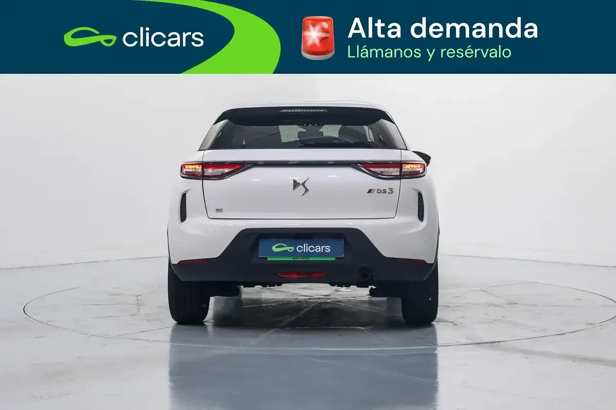 Usado DS Automobiles DS3 Crossback Performance 100 CV (73 kW) 2021 Blanco SUV