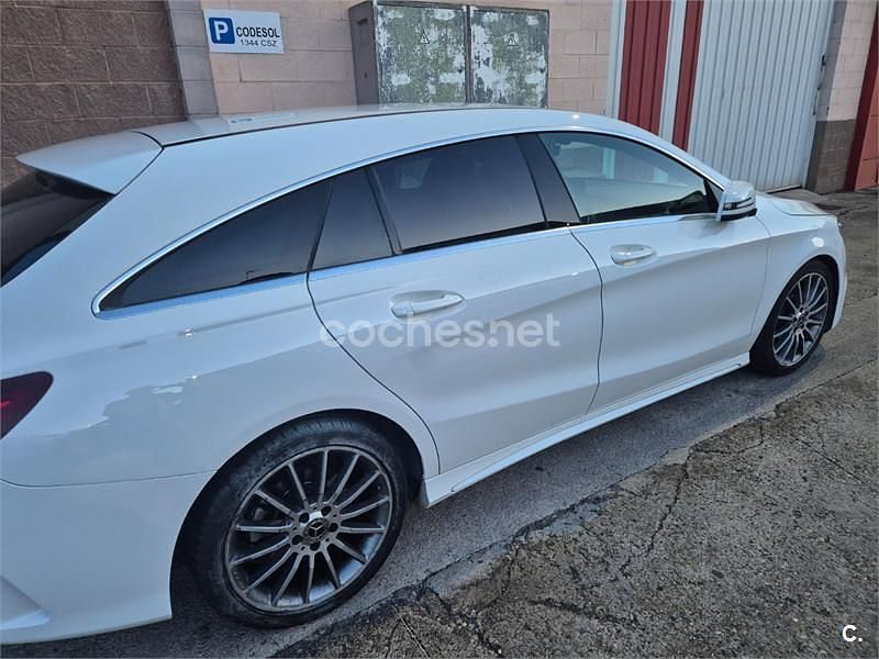 Usado Mercedes CLA200 156 CV (114 kW) 2018 Blanco Berlina