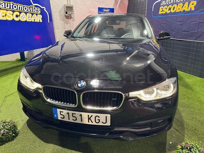 Usado BMW 318 Comfort Edition 150 CV (110 kW) 2017 Negro Berlina