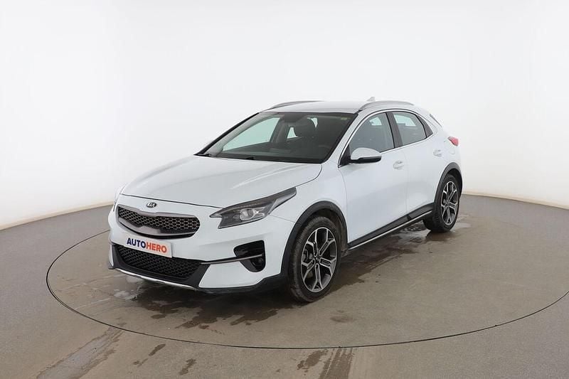 Usado Kia XCeed 116 CV (85 kW) 2019 Blanco SUV