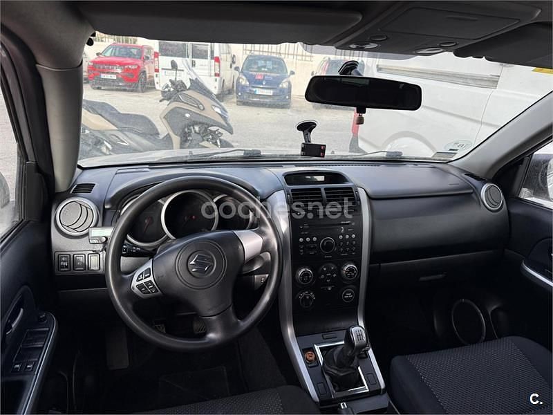 Begagnad Suzuki Grand Vitara 129 HK (94 kW) 2007 Grå SUV