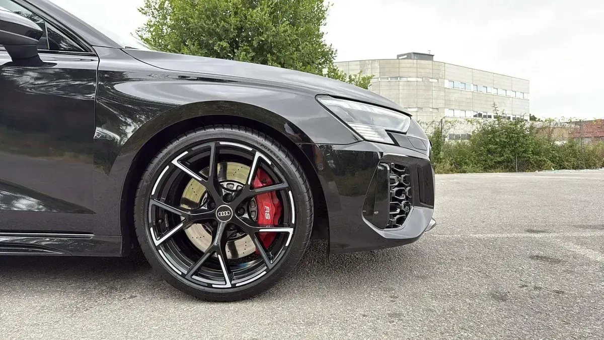 Usado Audi RS3 Premium 400 CV (294 kW) 2022 Negro Berlina