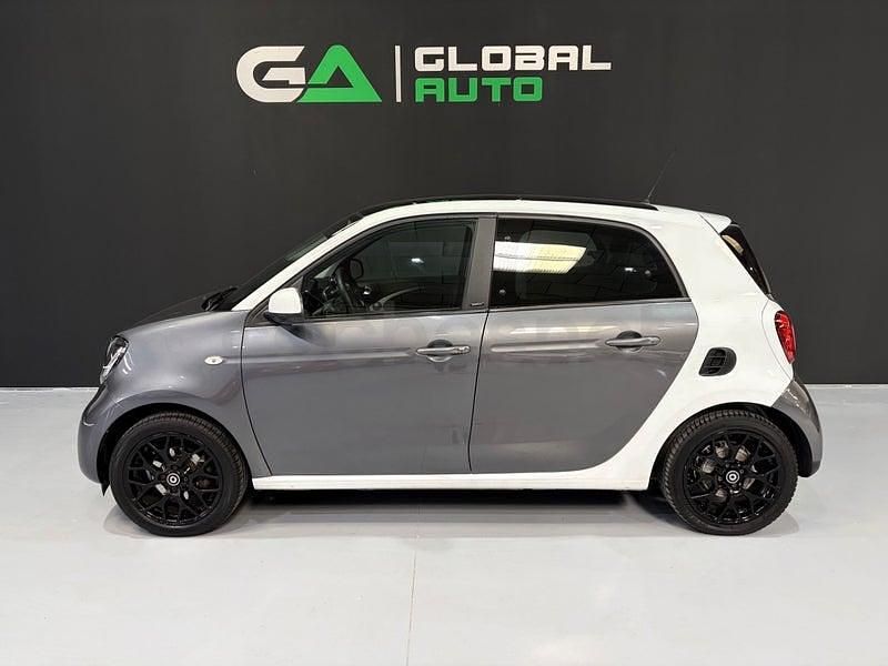Usado Smart ForFour Passion 90 CV (66 kW) 2016 Gris / plata Utilitario