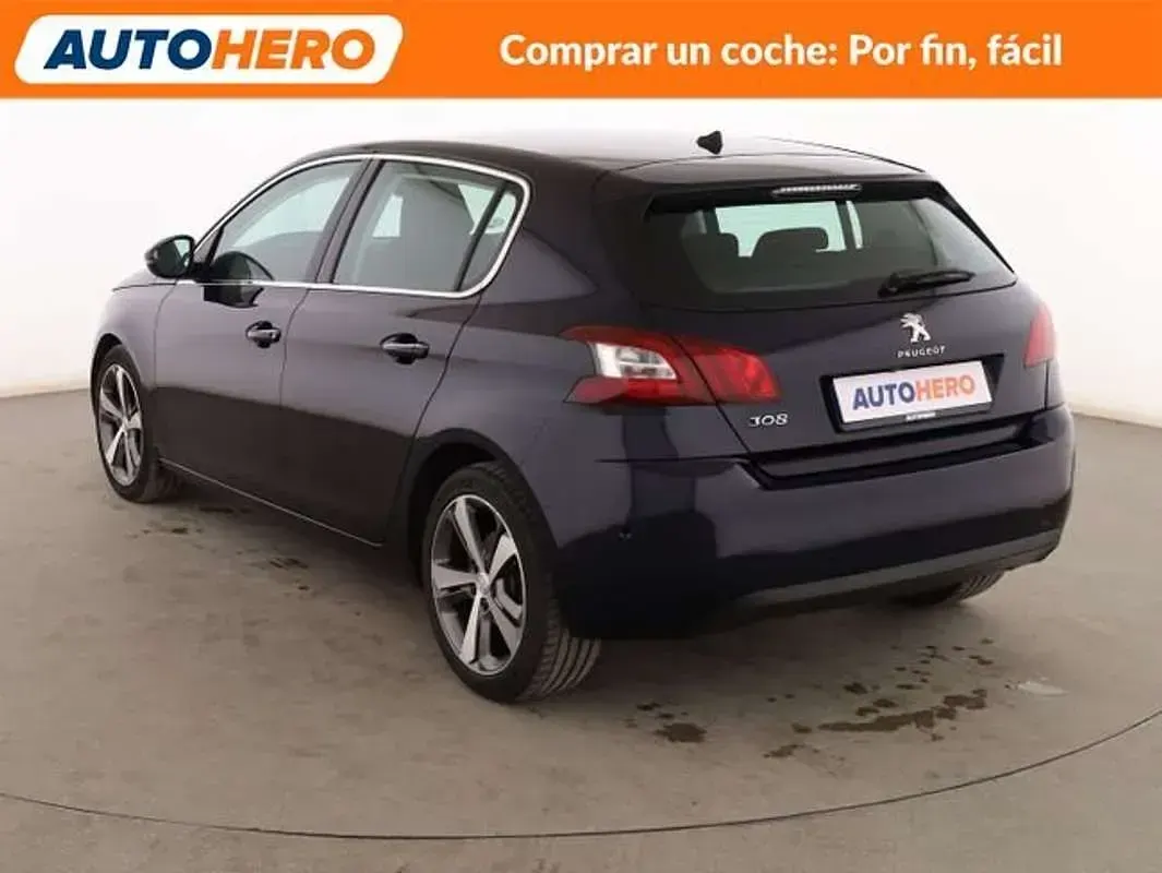 Usado Peugeot 308 Allure 131 CV (96 kW) 2015 Negro Berlina