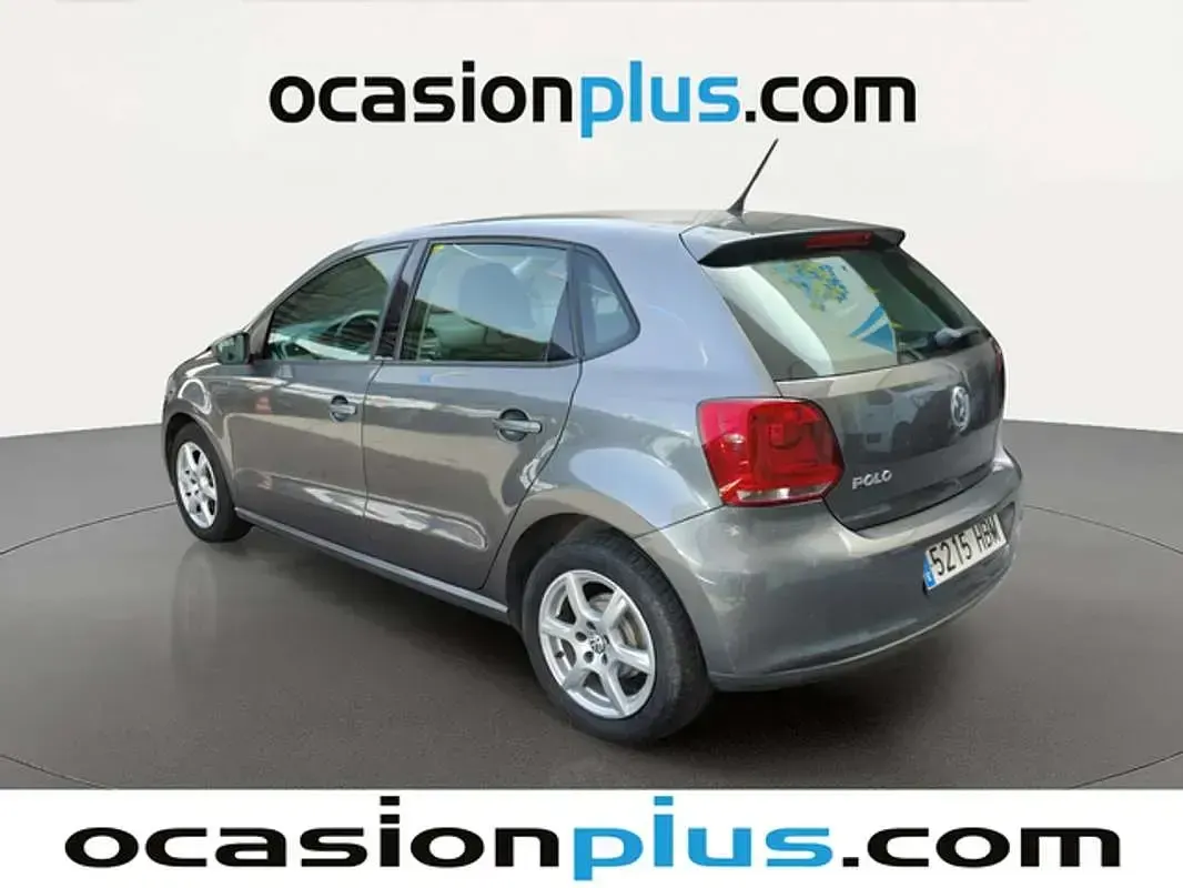 Usado VW Polo Advance 70 CV (51 kW) 2011 Gris Utilitario