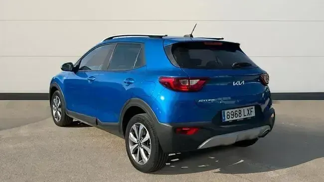 Usado Kia Stonic 84 CV (61 kW) 2022 Azul SUV