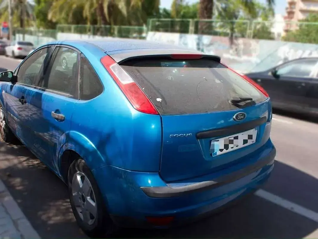 Usado Ford Focus Trend 101 CV (74 kW) 2005 Azul Utilitario