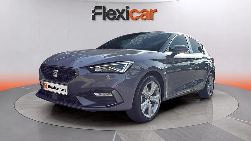 Usado Seat Leon FR 204 CV (150 kW) 2023 Gris Berlina