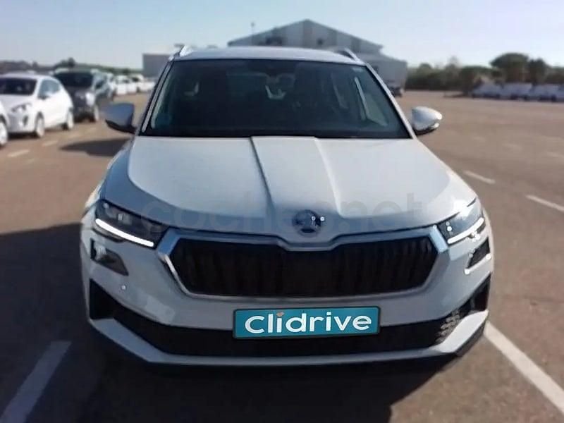 Usado Skoda Karoq Ambition 150 CV (110 kW) 2022 Blanco SUV
