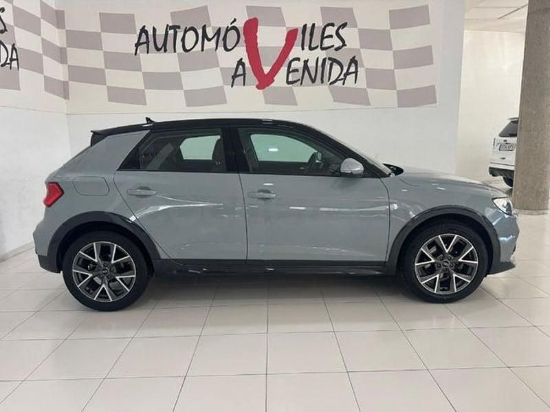 Usado Audi A1 S-Line 110 CV (80 kW) 2022 Gris / plata Utilitario