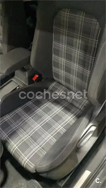 Usado VW Golf VII GTD 184 CV (135 kW) 2016 Gris / plata Berlina