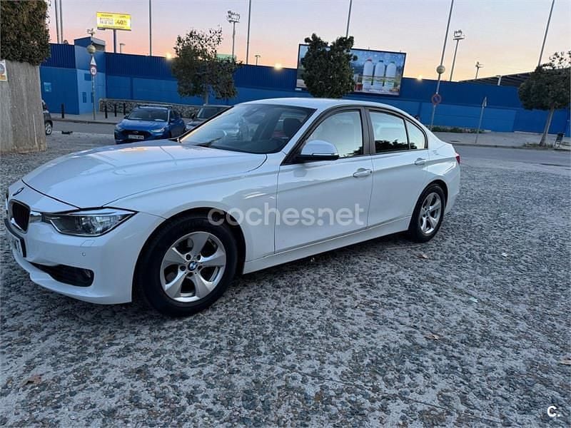 Blanco Usado 2012 BMW 320 Efficient Dynamics Berlina | 6990 € (Super precio) - Imagen 1/4