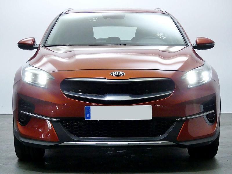 Usado Kia XCeed 141 CV (103 kW) 2022 Naranja SUV