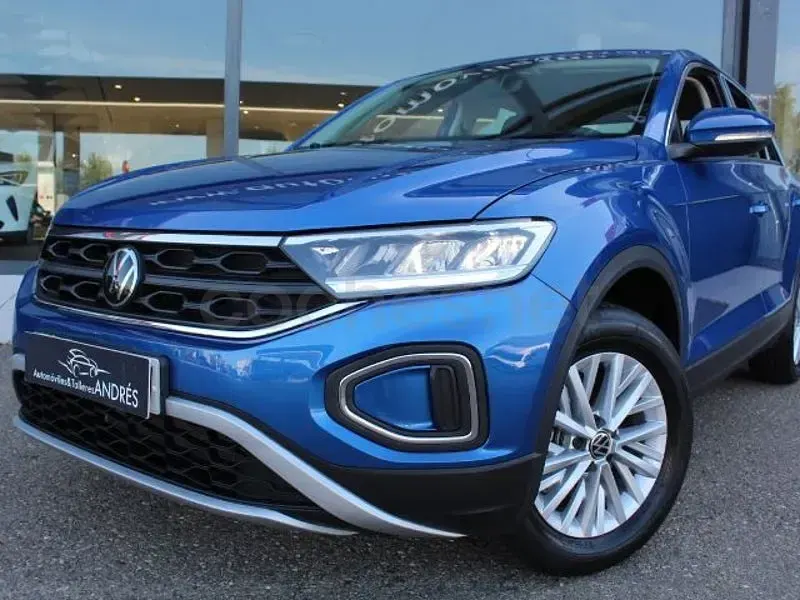 Usado VW T-Roc 110 CV (80 kW) 2023 Azul SUV