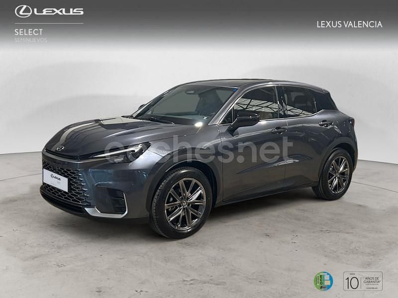 Gris / plata Nuevo 2025 Lexus LBX SUV | 37.250 € (Precio justo) - Imagen 1/4