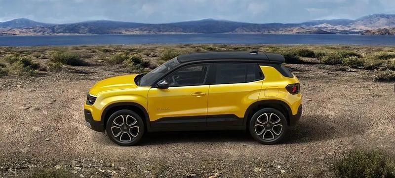 Usado Jeep Avenger Summit 100 HP (73 kW) 2023 Amarelo SUV