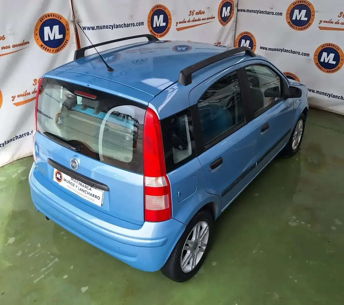 Usado Fiat Panda Dynamic 70 CV (51 kW) 2005 Azul Utilitario