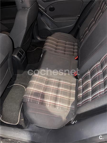 Usado VW Golf VI GTI 210 CV (154 kW) 2009 Negro Utilitario