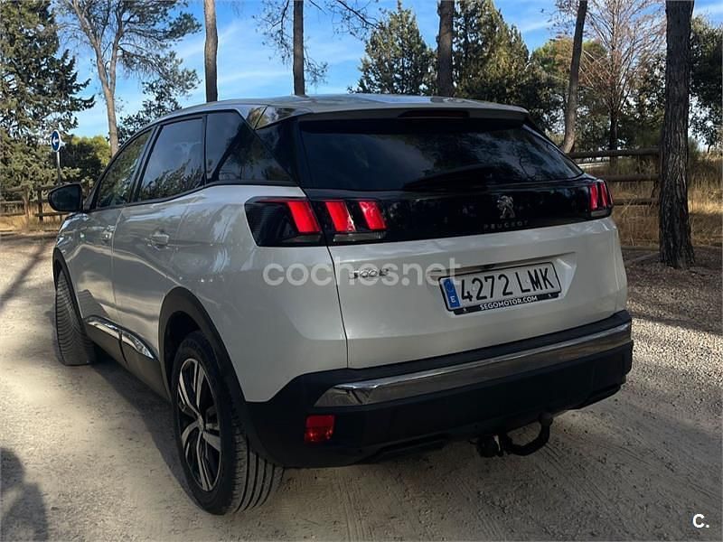 Usado Peugeot 3008 Allure 130 CV (95 kW) 2021 Blanco SUV