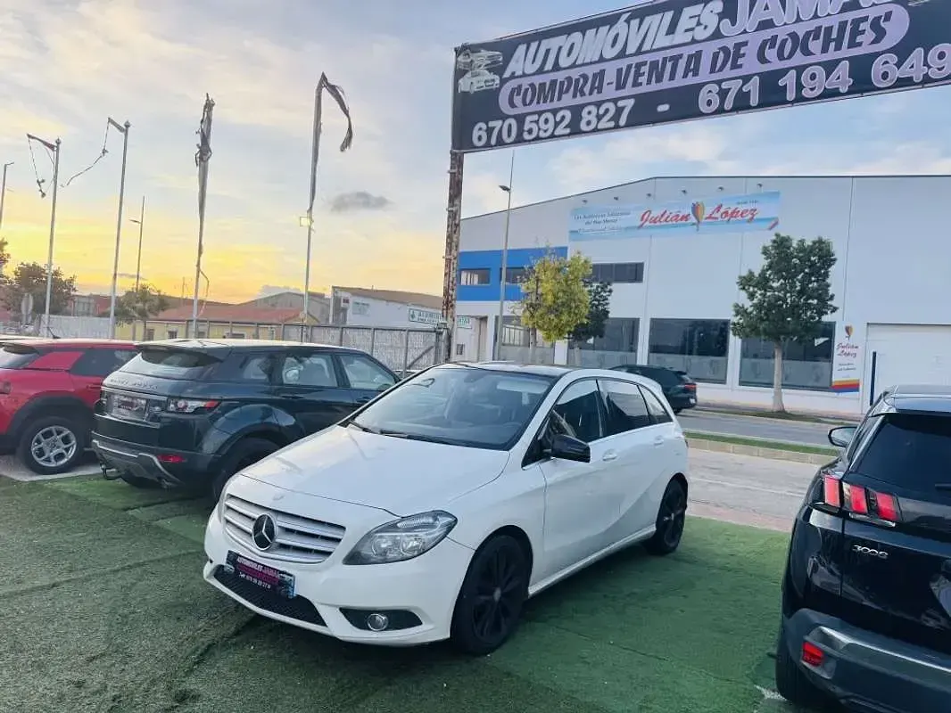 Usado Mercedes B200 136 CV (100 kW) 2013 Monovolumen