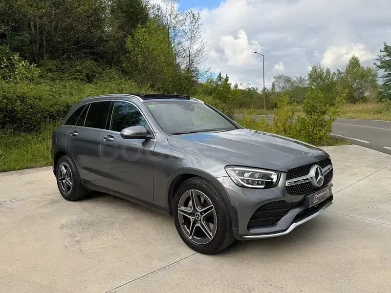 Usado Mercedes GLC220 194 CV (142 kW) 2021 Gris / plata SUV