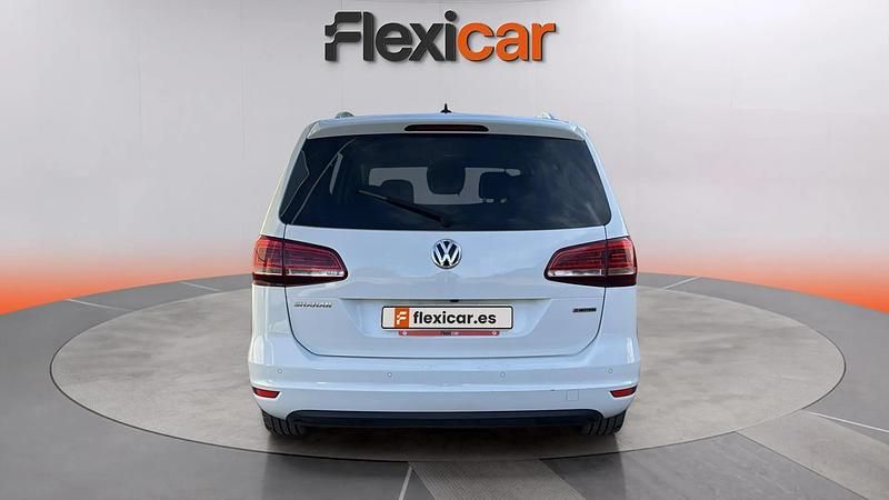 Usado VW Sharan Sport 177 CV (130 kW) 2020 Blanco Monovolumen