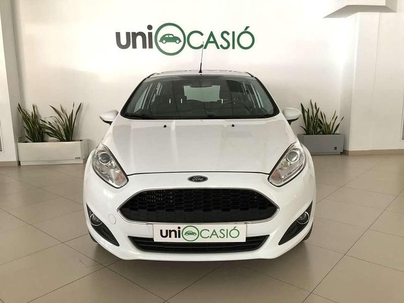 Usado Ford Fiesta Trend 101 CV (74 kW) 2016 Utilitario