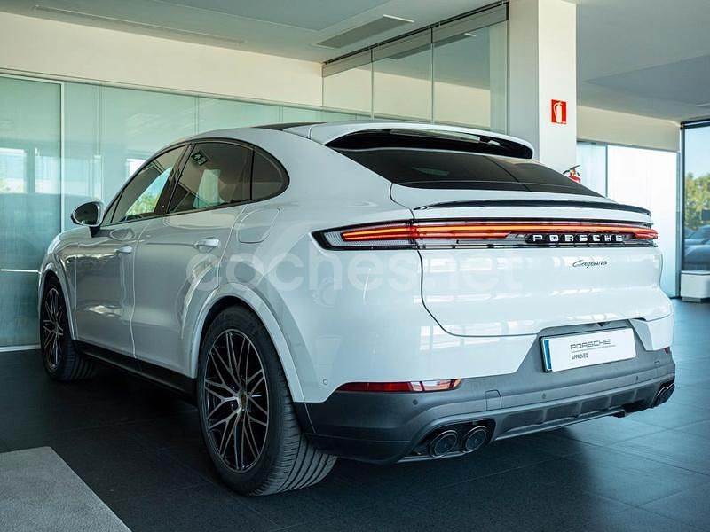 Usado Porsche Cayenne 470 CV (345 kW) 2025 Blanco SUV