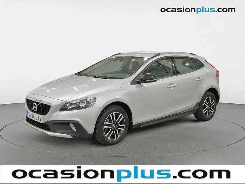 Gris plata Usado 2017 Volvo V40 CC Momentum Familiar | 14.590 € (Precio justo) - Imagen 1/4