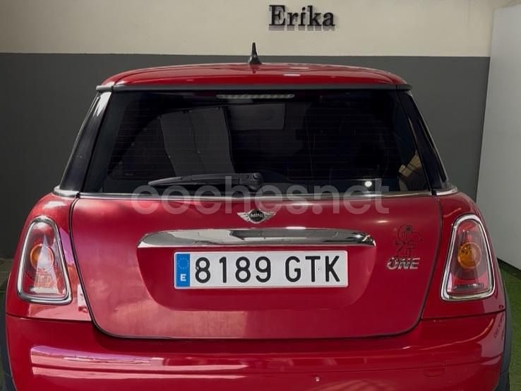 Usado Mini ONE 95 CV (69 kW) 2010 Rojo Utilitario