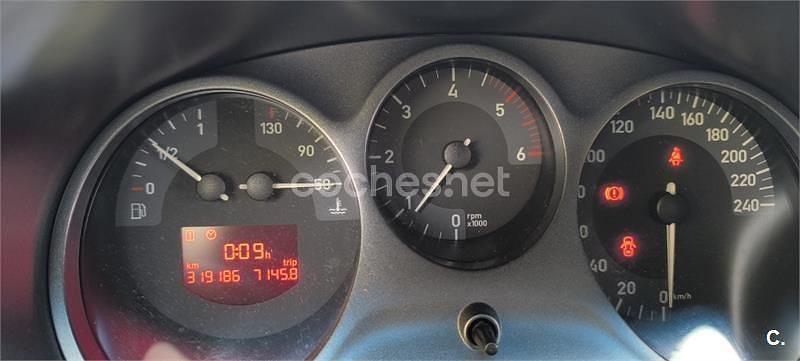 Usado Seat Leon Reference 140 CV (102 kW) 2006 Negro Utilitario