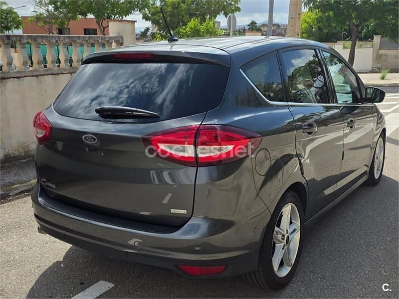 Usado Ford C-MAX Titanium 125 CV (91 kW) 2017 Gris / plata Monovolumen