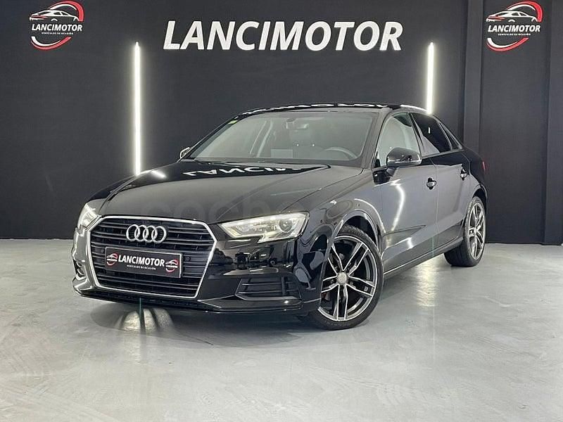 Usado Audi A3 Design 116 CV (85 kW) 2019 Negro Berlina