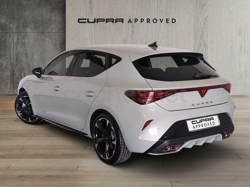 Usado Cupra Leon 204 CV (150 kW) 2025 Gris / plata Berlina