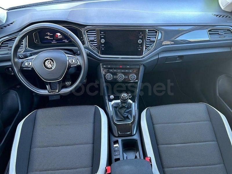 Usado VW T-Roc Sportline 150 CV (110 kW) 2020 Gris / plata SUV